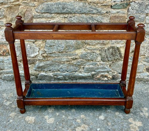 VICTORIAN MAHOGANY STICK AND UMBRELLA STAND