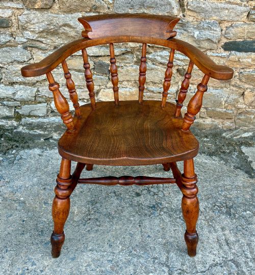 ANTIQUE ELM CAPTAINS CHAIR