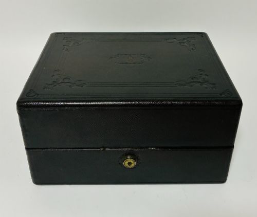 VICTORIAN LEATHER DRESSING CASE BY F WEST IN ORIGINAL LEATHER BOX - ADDITIONAL PHOTO 1