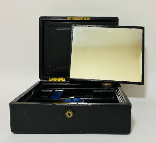 VICTORIAN LEATHER DRESSING CASE BY F WEST IN ORIGINAL LEATHER BOX - ADDITIONAL PHOTO 6