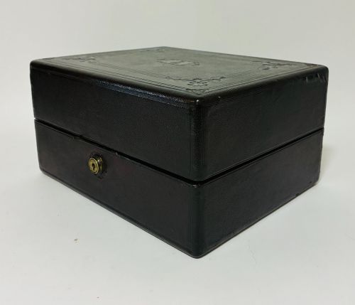VICTORIAN LEATHER DRESSING CASE BY F WEST IN ORIGINAL LEATHER BOX - ADDITIONAL PHOTO 10