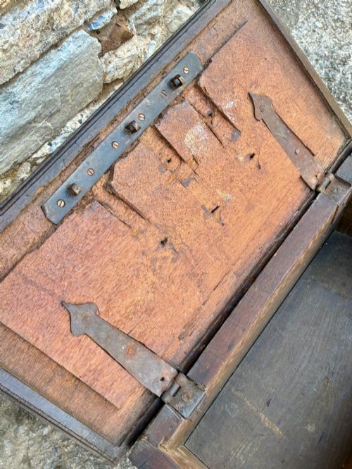 18TH CENTURY OAK STRONG BOX - ADDITIONAL PHOTO 4