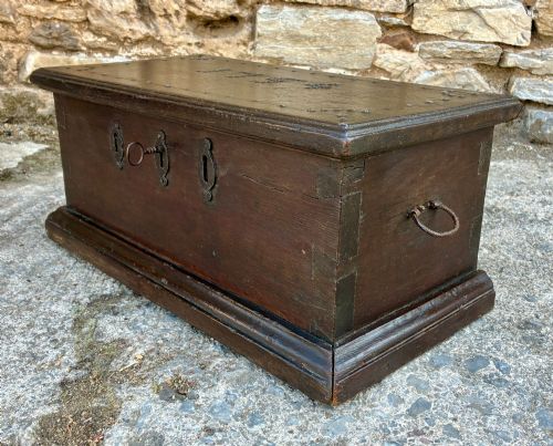 18TH CENTURY OAK STRONG BOX - ADDITIONAL PHOTO 7