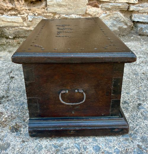 18TH CENTURY OAK STRONG BOX - ADDITIONAL PHOTO 12