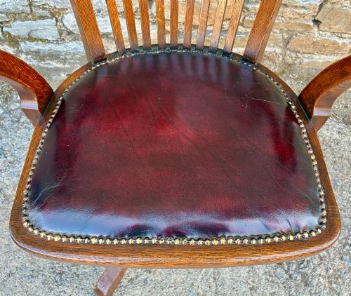 fig 2. Antique Oak Swivel and Tilt Desk Chair