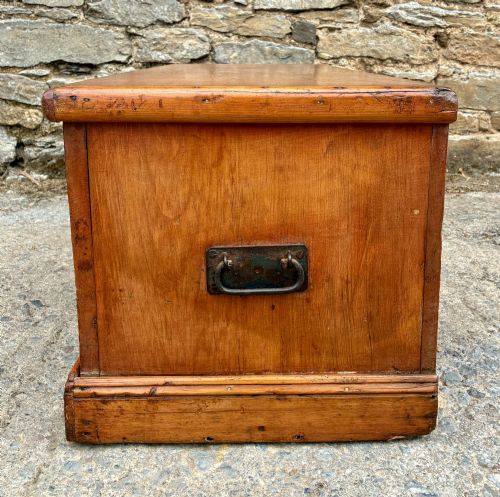 ANTIQUE PINE BLANKET BOX - ADDITIONAL PHOTO 7