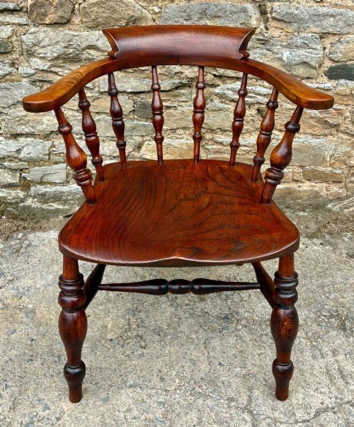 ANTIQUE ELM CAPTAINS CHAIR