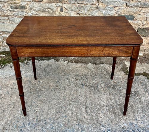 ​Georgian Mahogany Side Table