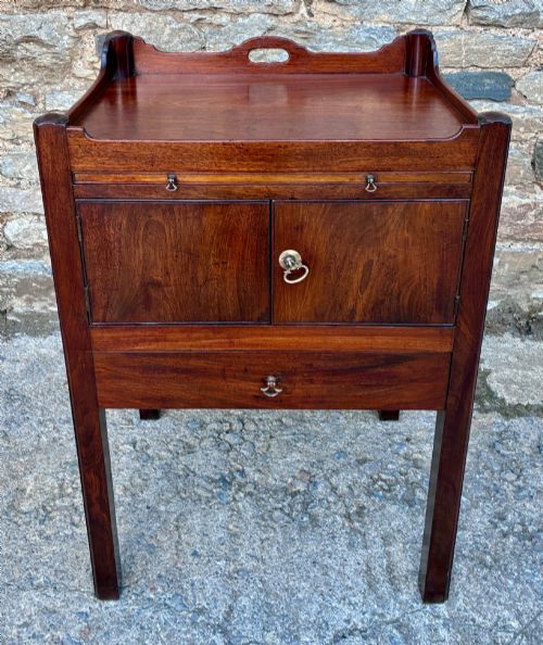 Georgian Mahogany Tray Top Commode