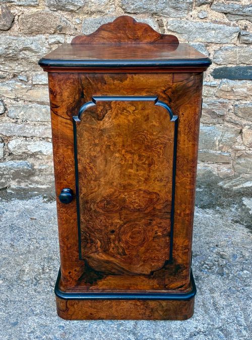 Victorian Burr Walnut Pot Cupboard
