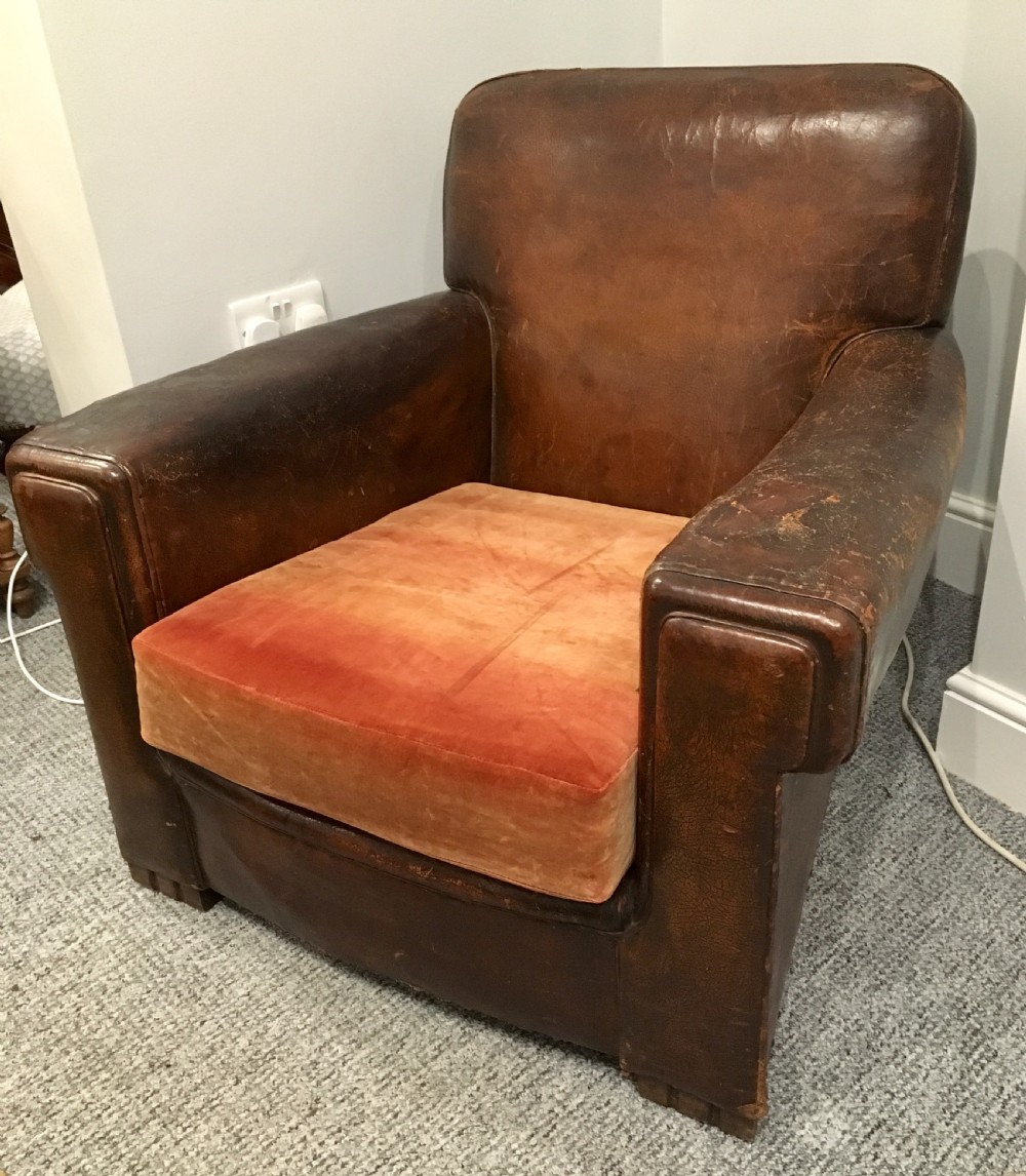 Large Antique 1920s English Leather Club Chair View II