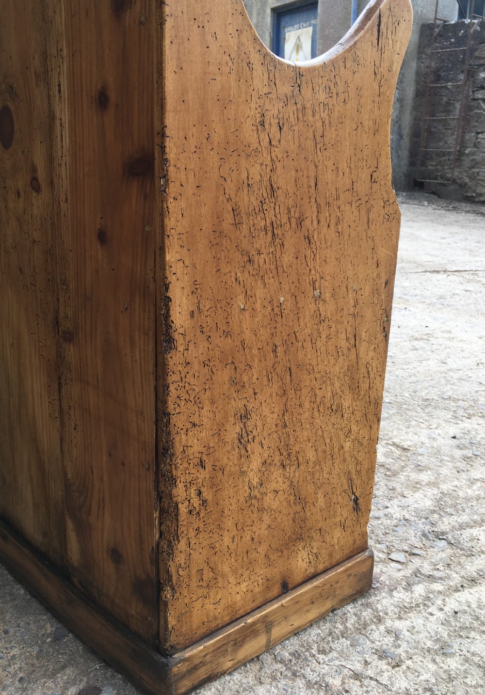 Large Antique Pine High Back Curved Box Settle View X