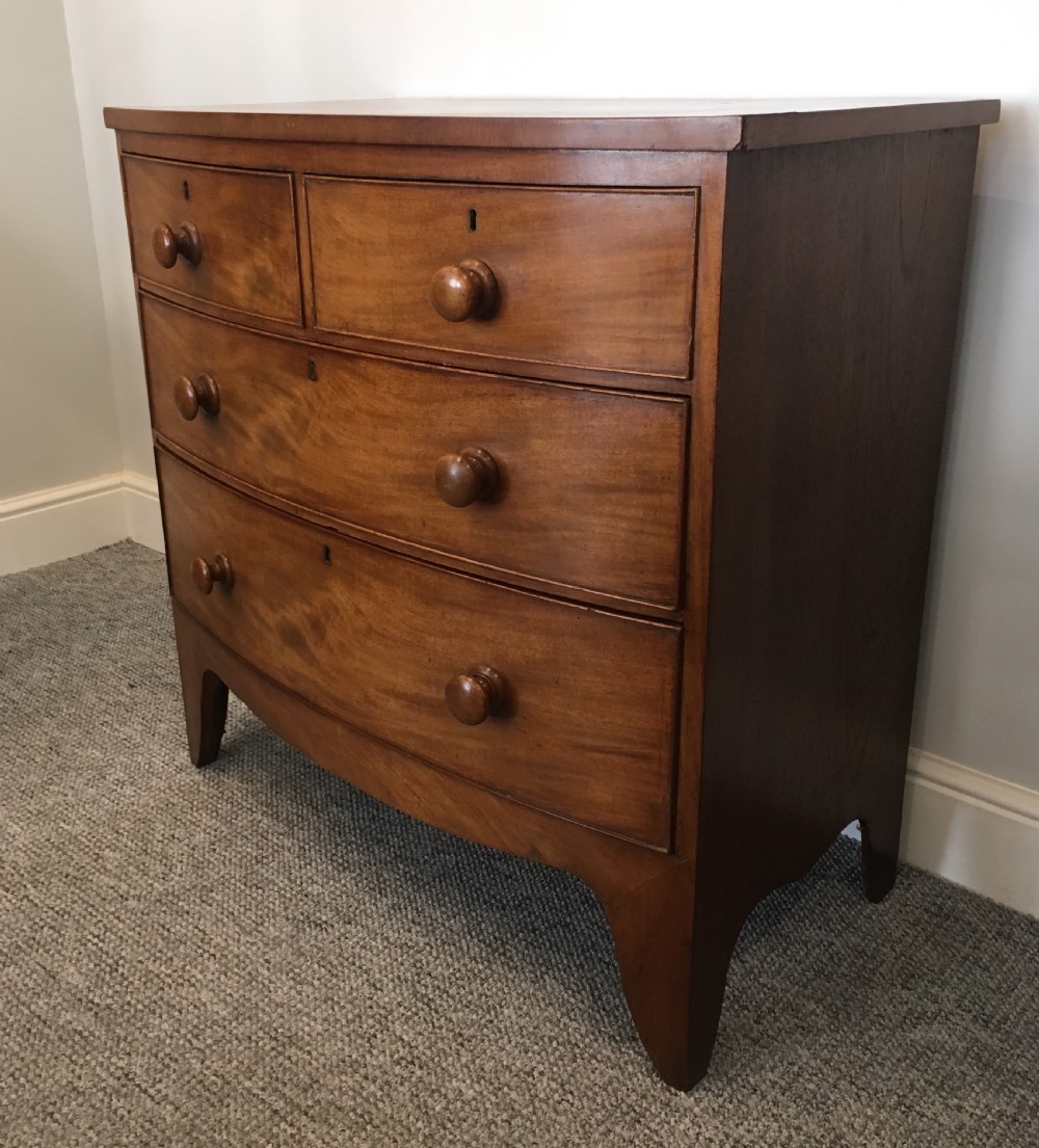 Small Georgian Mahogany Bow Front Chest of Drawers View VI