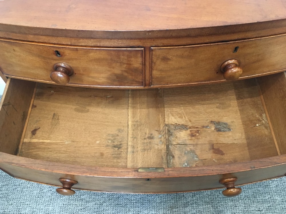 Small Georgian Mahogany Bow Front Chest of Drawers View IX