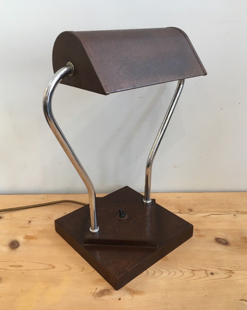 Art Deco Bakelite Bankers Desk Lamp View III