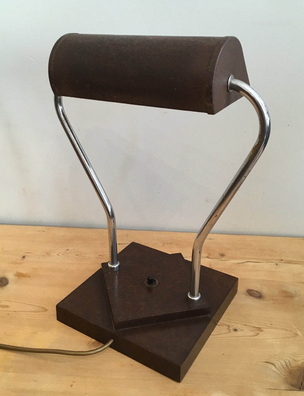 Art Deco Bakelite Bankers Desk Lamp View V