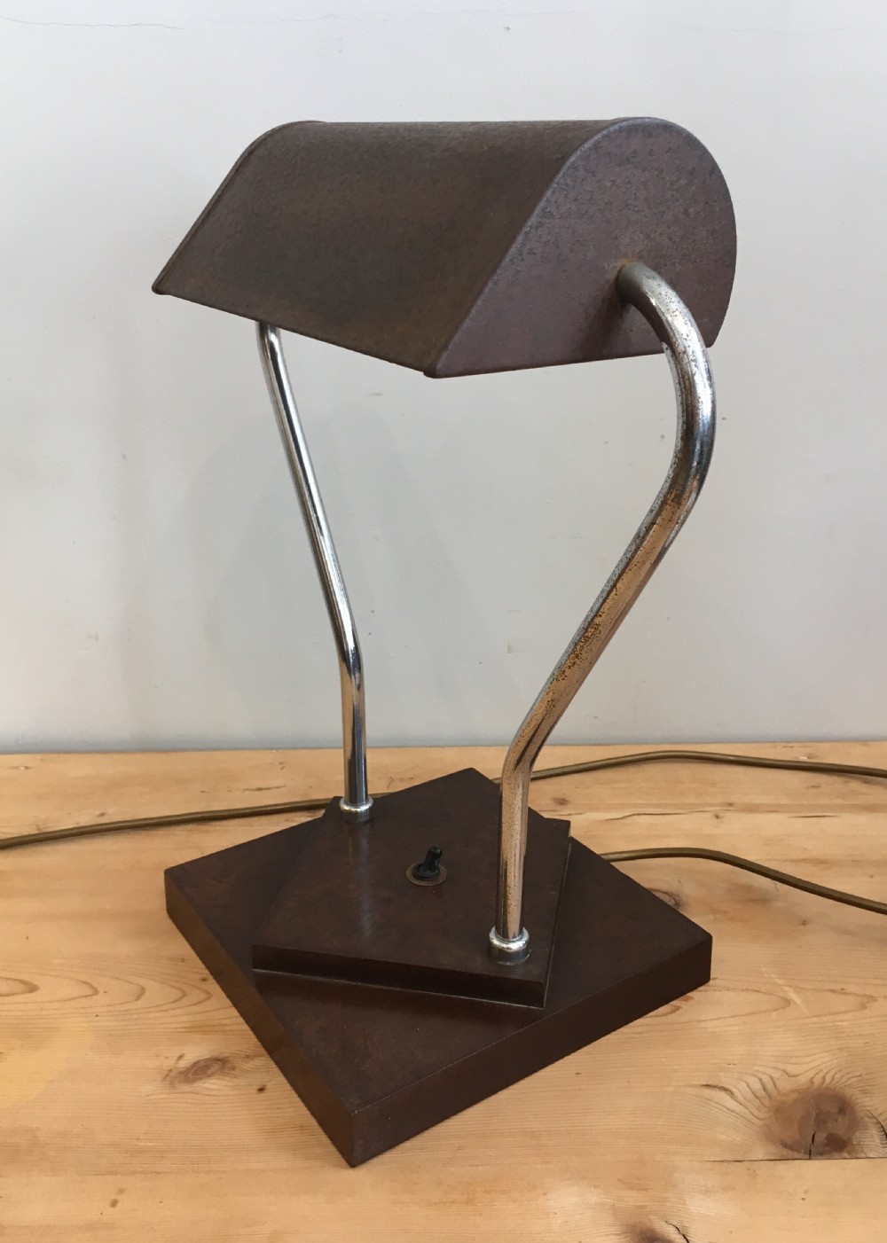 Art Deco Bakelite Bankers Desk Lamp View VI