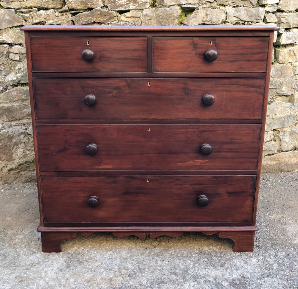 Early Victorian Mahogany Chest of Drawers