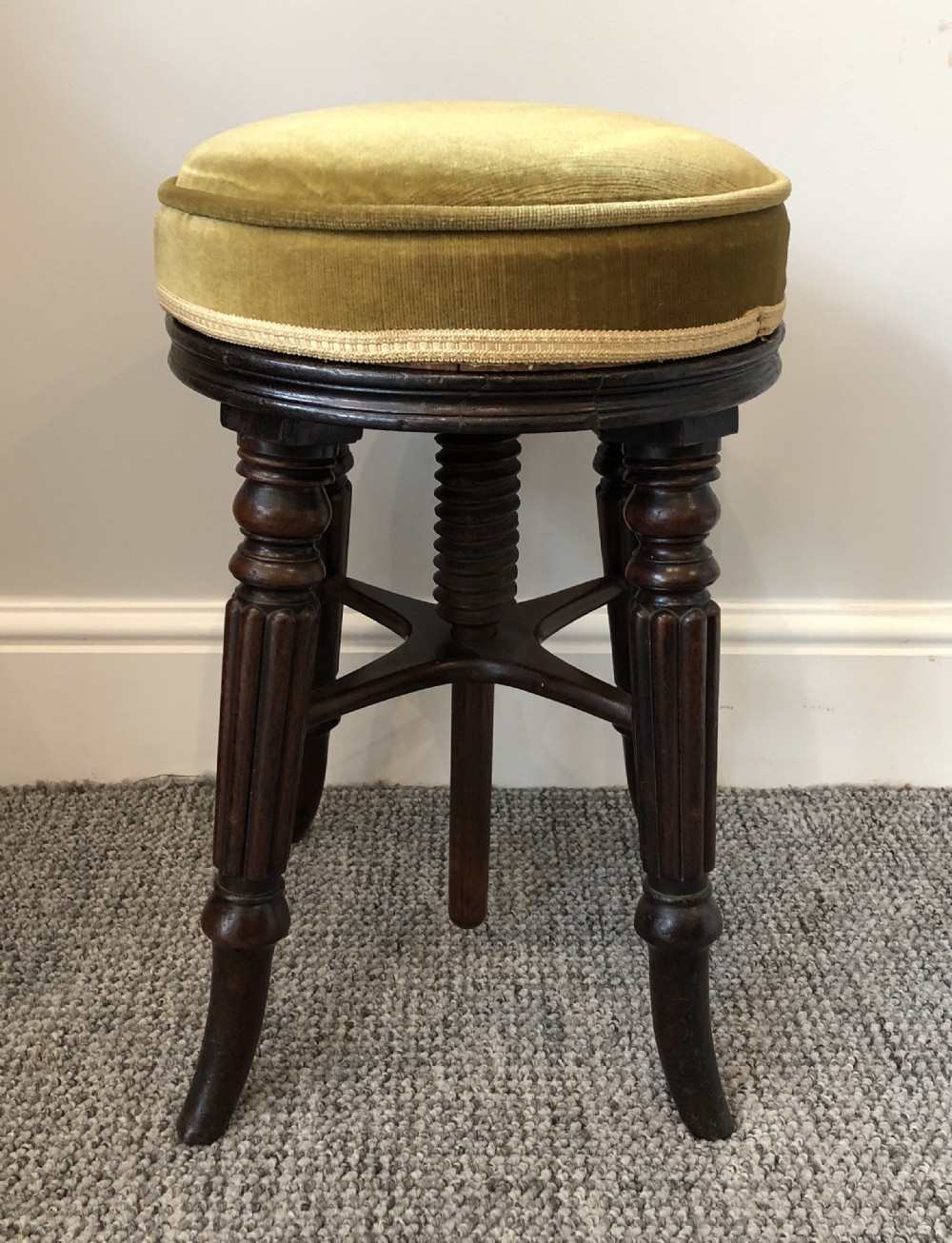 Antique Regency Mahogany Adjustable Piano Stool