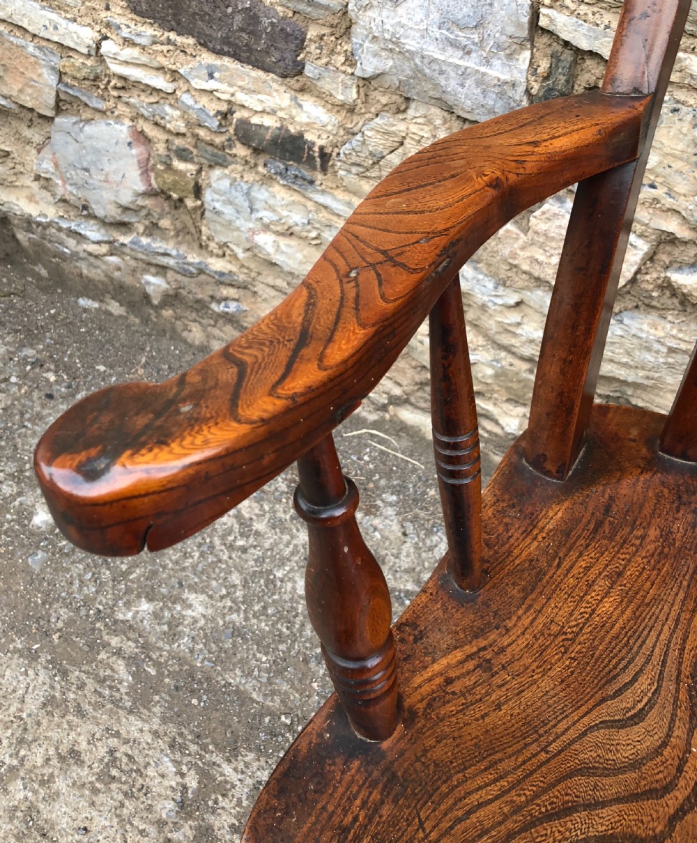 Antique Elm Farmhouse Windsor Chair  View IX