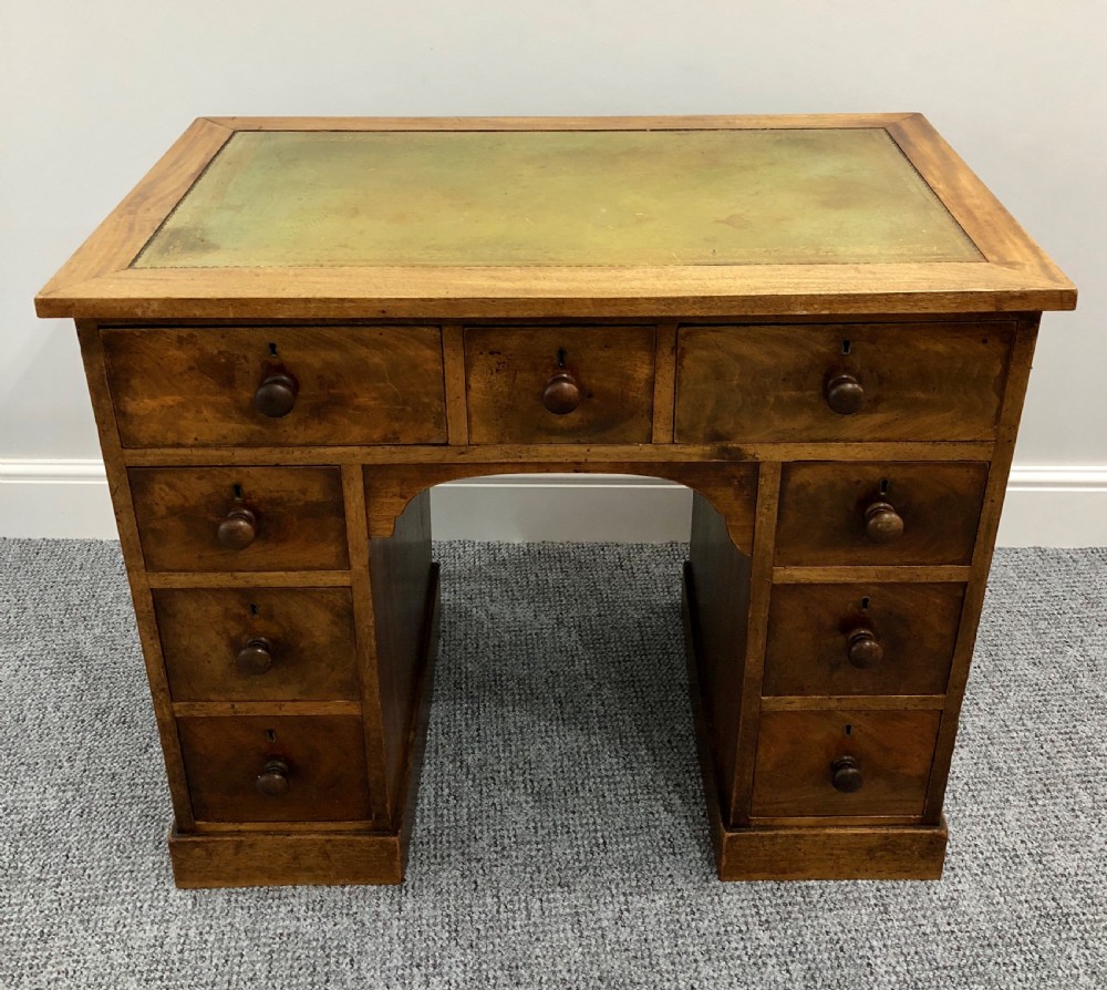 Victorian Mahogany Kneehole Desk with Leather Writing Surface 