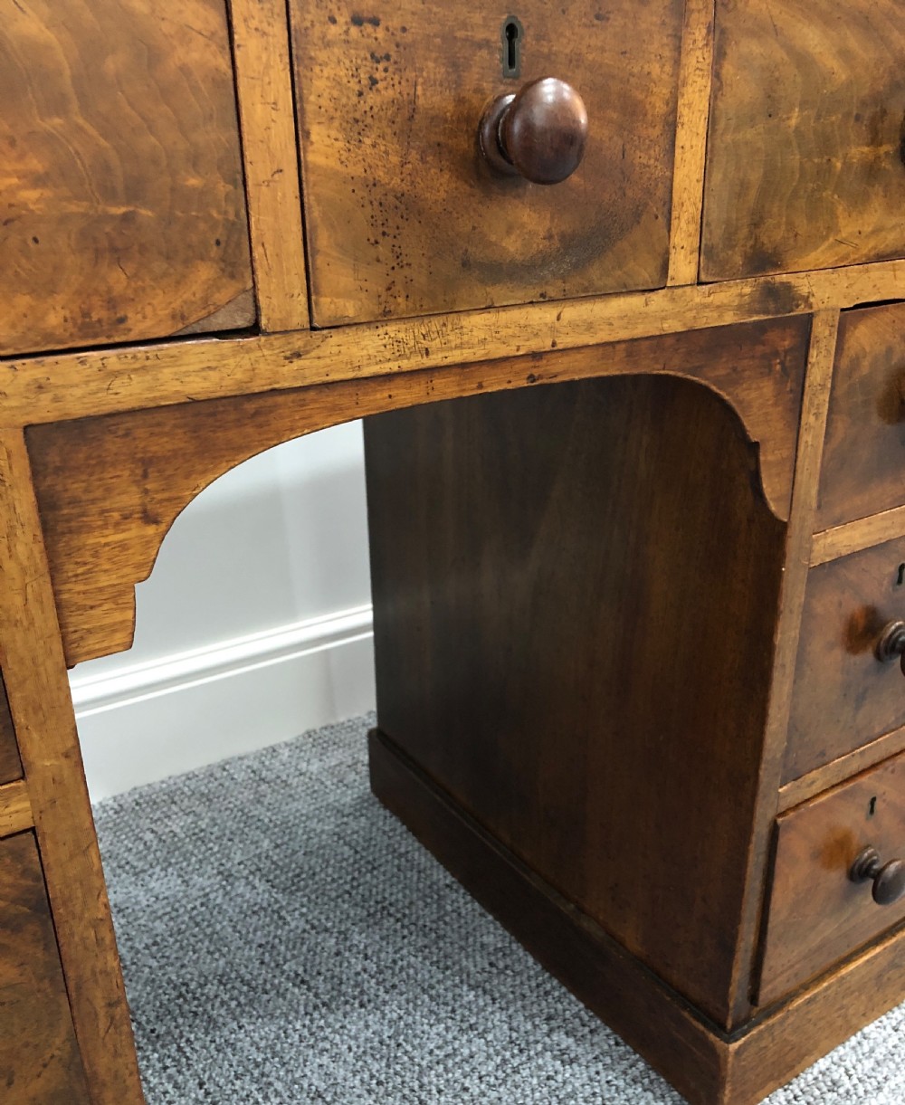 Victorian Mahogany Kneehole Desk with Leather Writing Surface  View XIV