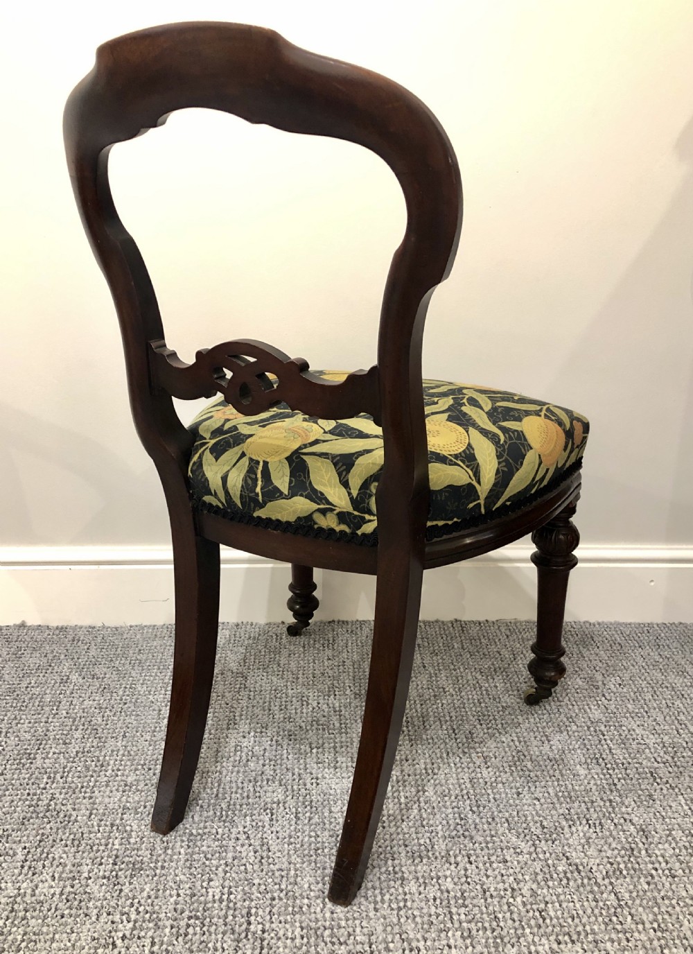 Set of 6 Antique Victorian Mahogany Balloon Back Dining Chairs View V