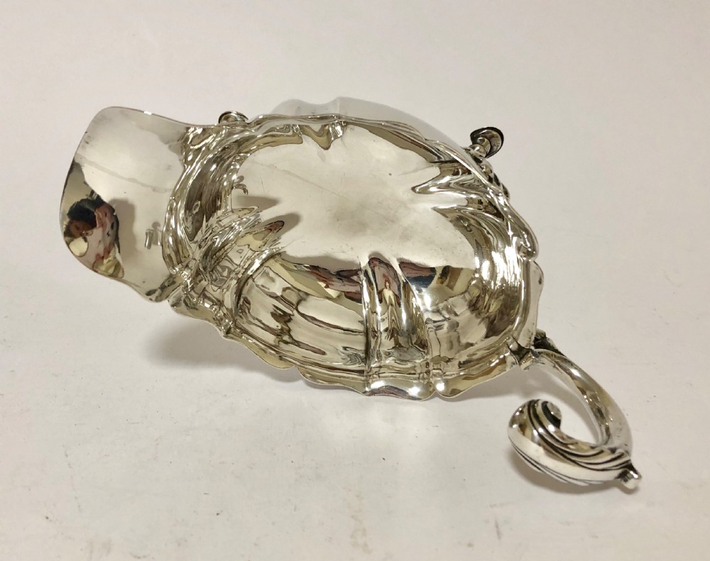 Antique Solid Sterling Silver Sauce Boat Chester 1902 View XI