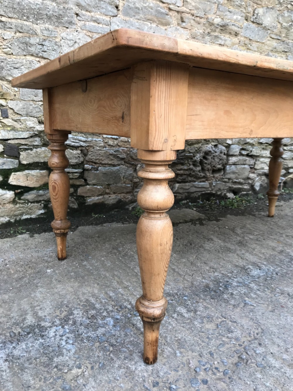 Large Victorian Pine Farmhouse Table View XVI