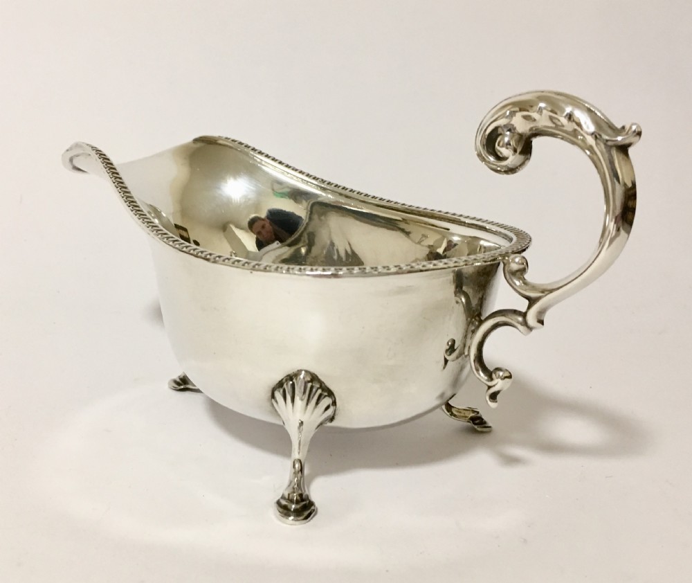 Antique Solid Sterling Silver Sauce Boat London 1936 View VII