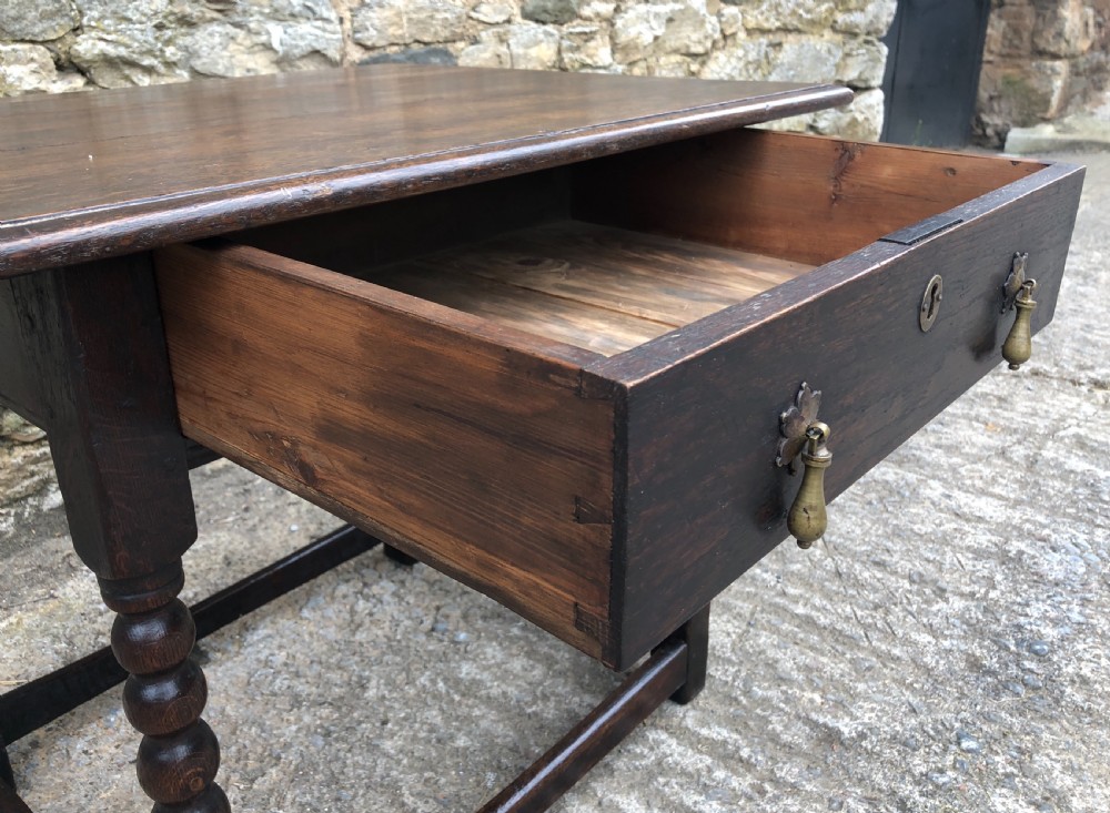 Antique 18th Century Oak Side Table with Bobbin Turned Legs View IX