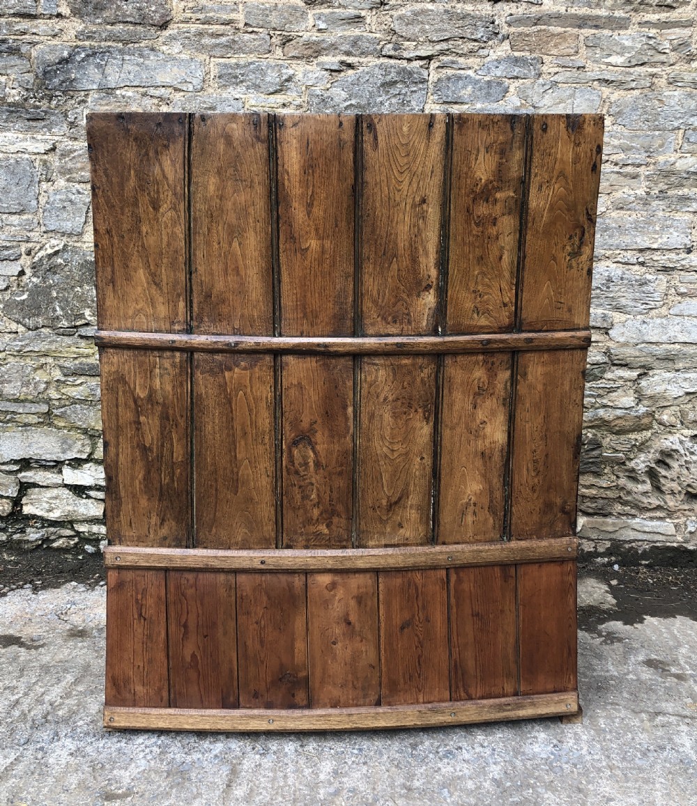 Antique Westcountry Elm Curved Settle View XII