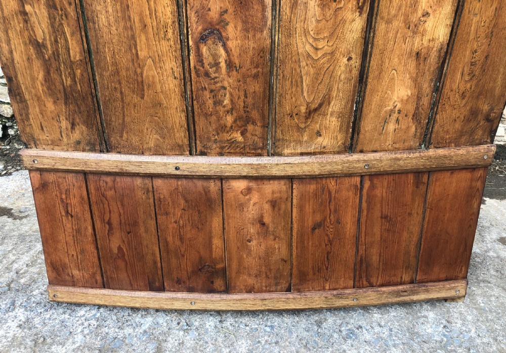 Antique Westcountry Elm Curved Settle View XIV