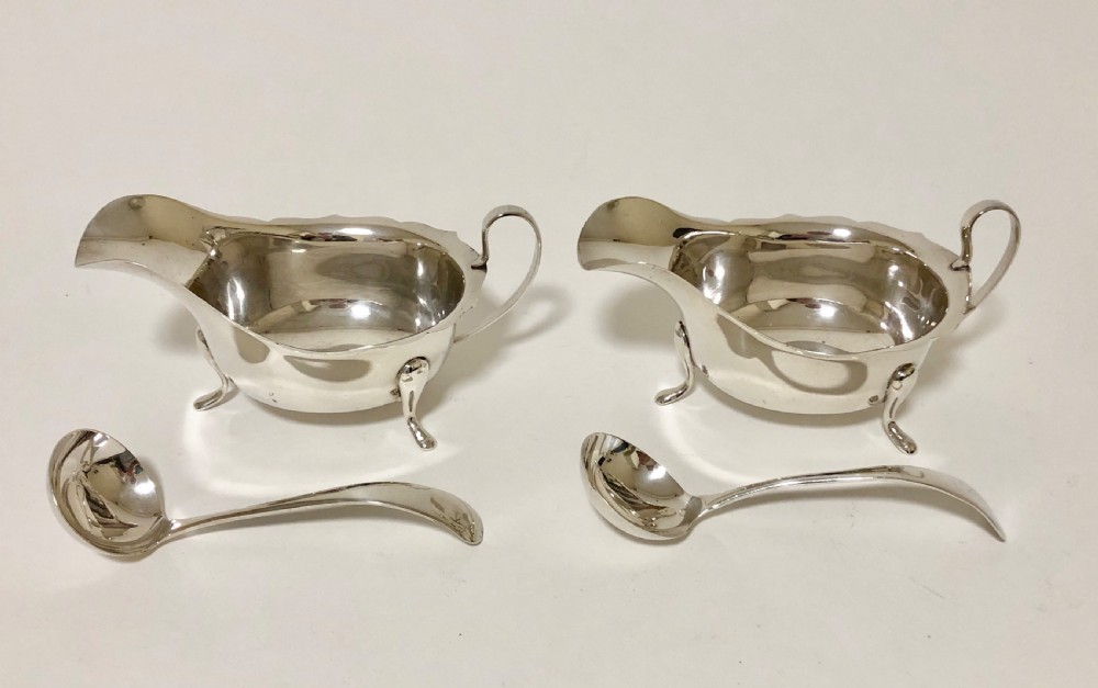 Pair of Solid Sterling Silver Sauce Boats and Ladles in Fitted Case View III