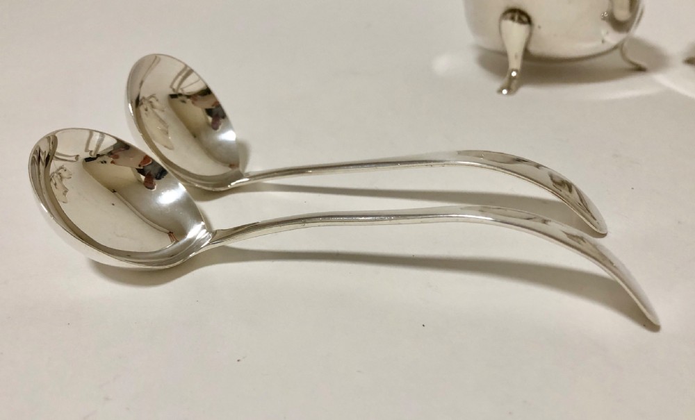 Pair of Solid Sterling Silver Sauce Boats and Ladles in Fitted Case View XI