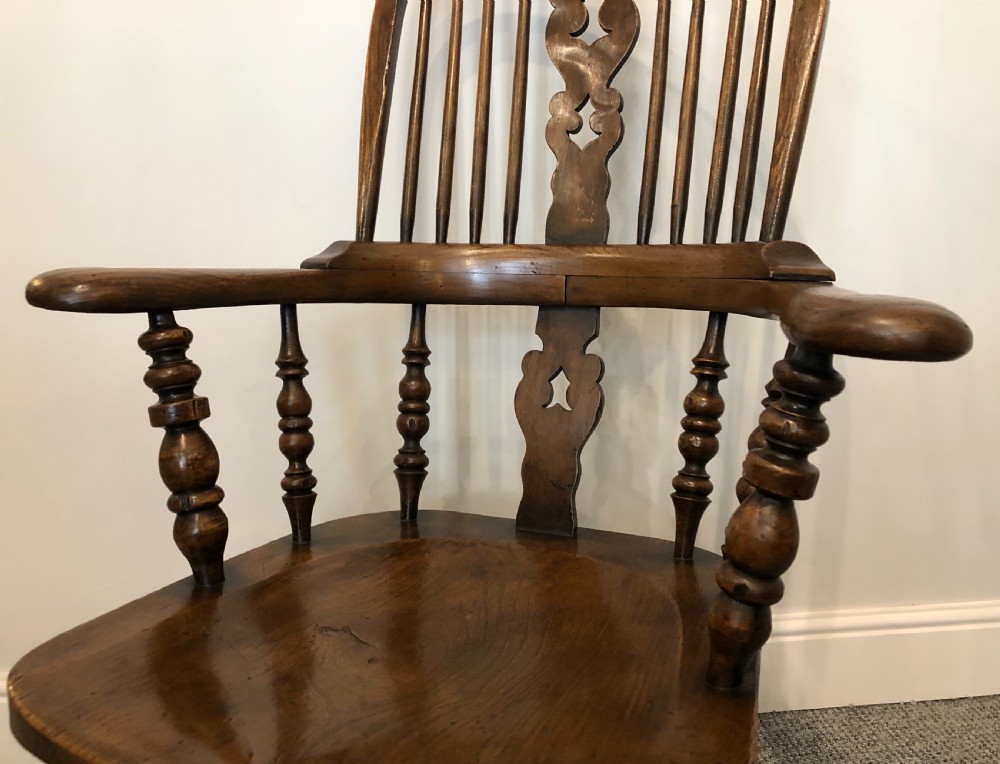 Antique Broad Arm Windsor Chair View IV