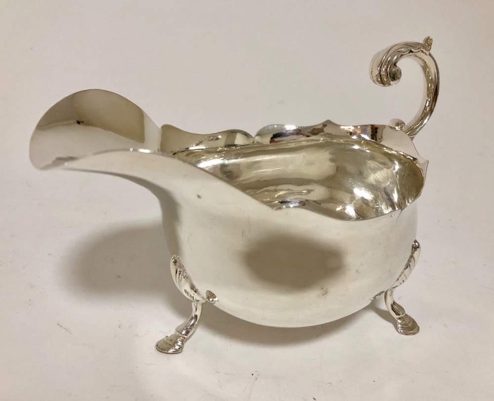Large Antique Solid Sterling Silver Sauce Boat Chester 1912 View VIII