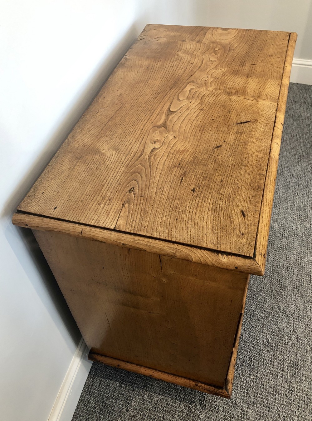 Small Antique Elm Chest of Drawers View X