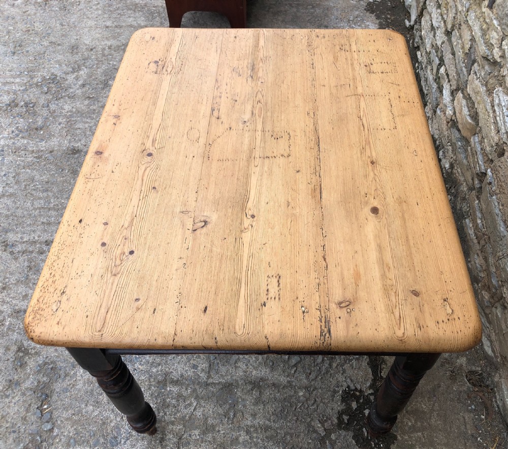 Antique Victorian Pine Farmhouse Table  View XI