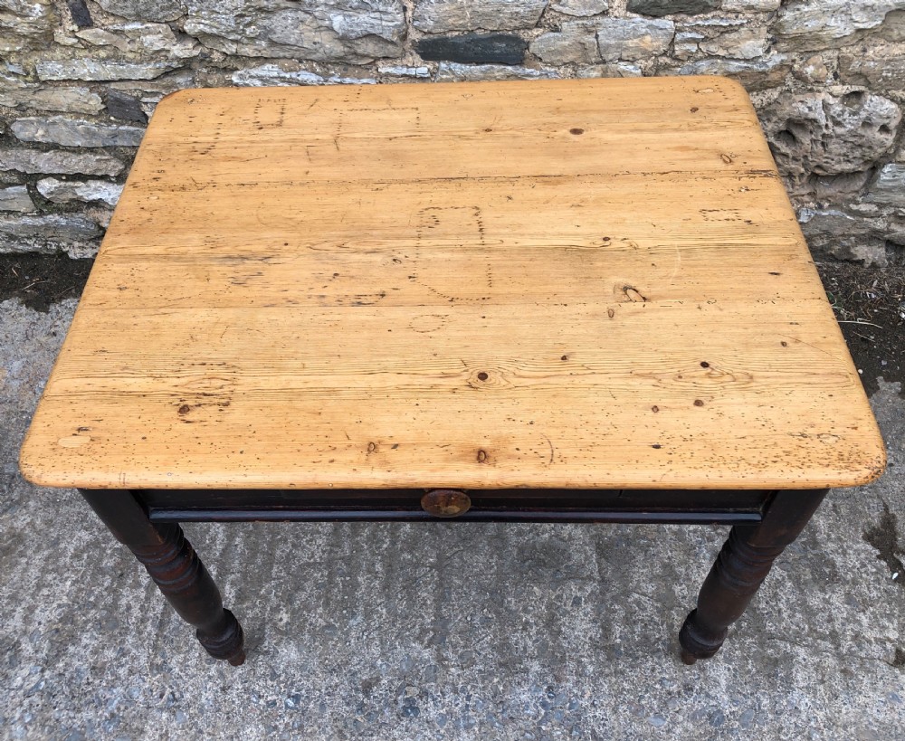Antique Victorian Pine Farmhouse Table  View XII