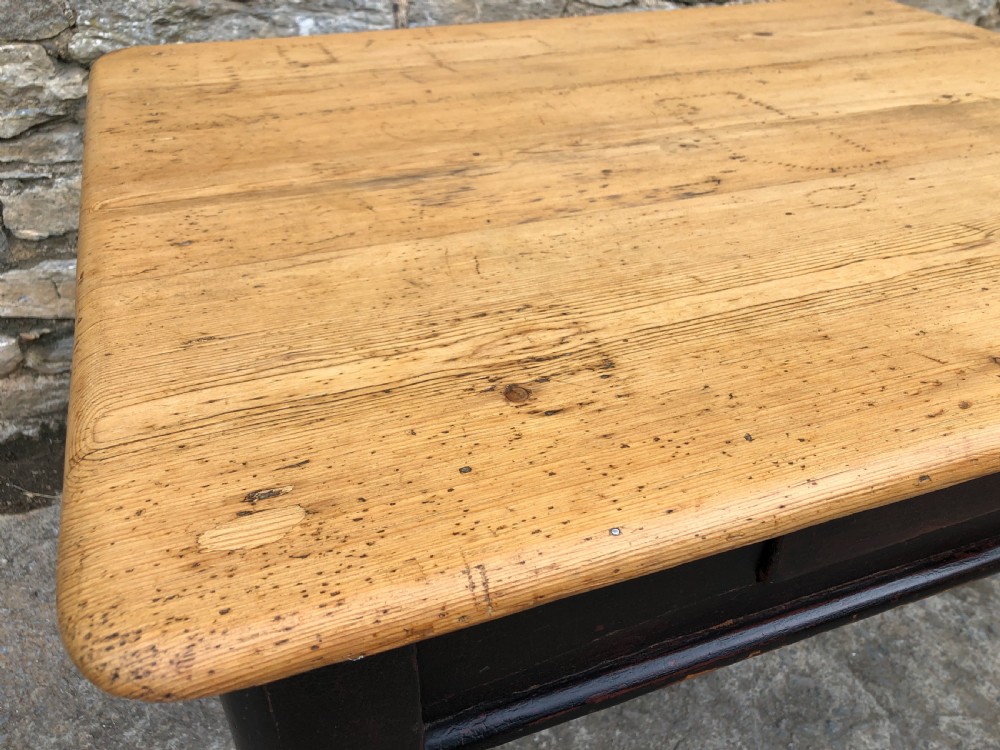 Antique Victorian Pine Farmhouse Table  View XIII