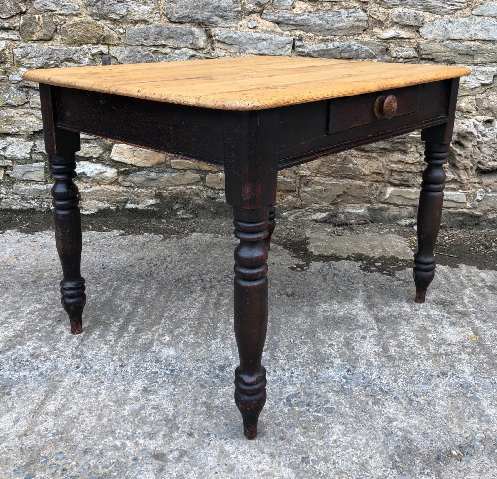Antique Victorian Pine Farmhouse Table  View XIV