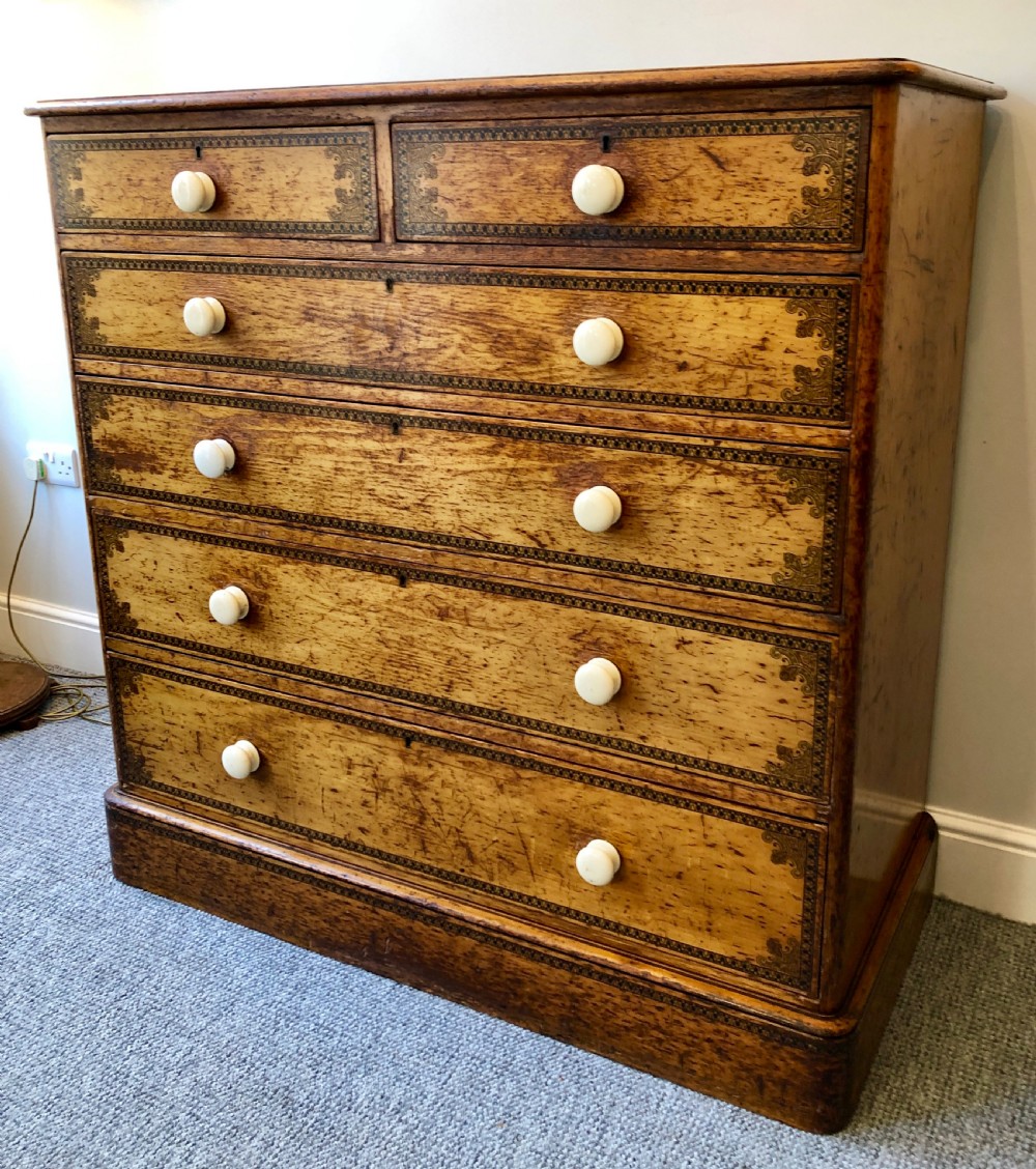 Large Victorian Pine Chest of Drawers with Original Painted Decoration View II