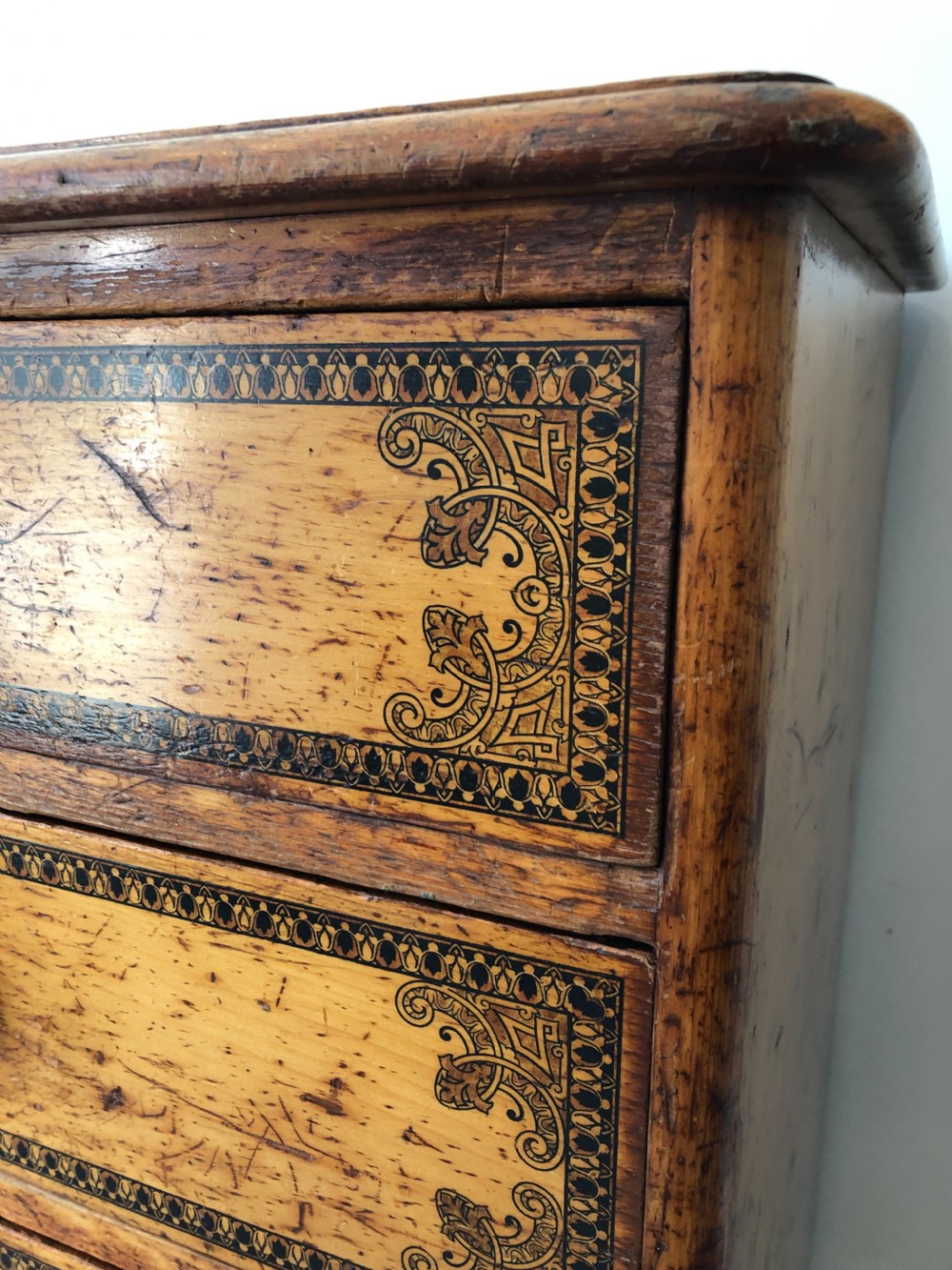 Large Victorian Pine Chest of Drawers with Original Painted Decoration View VII