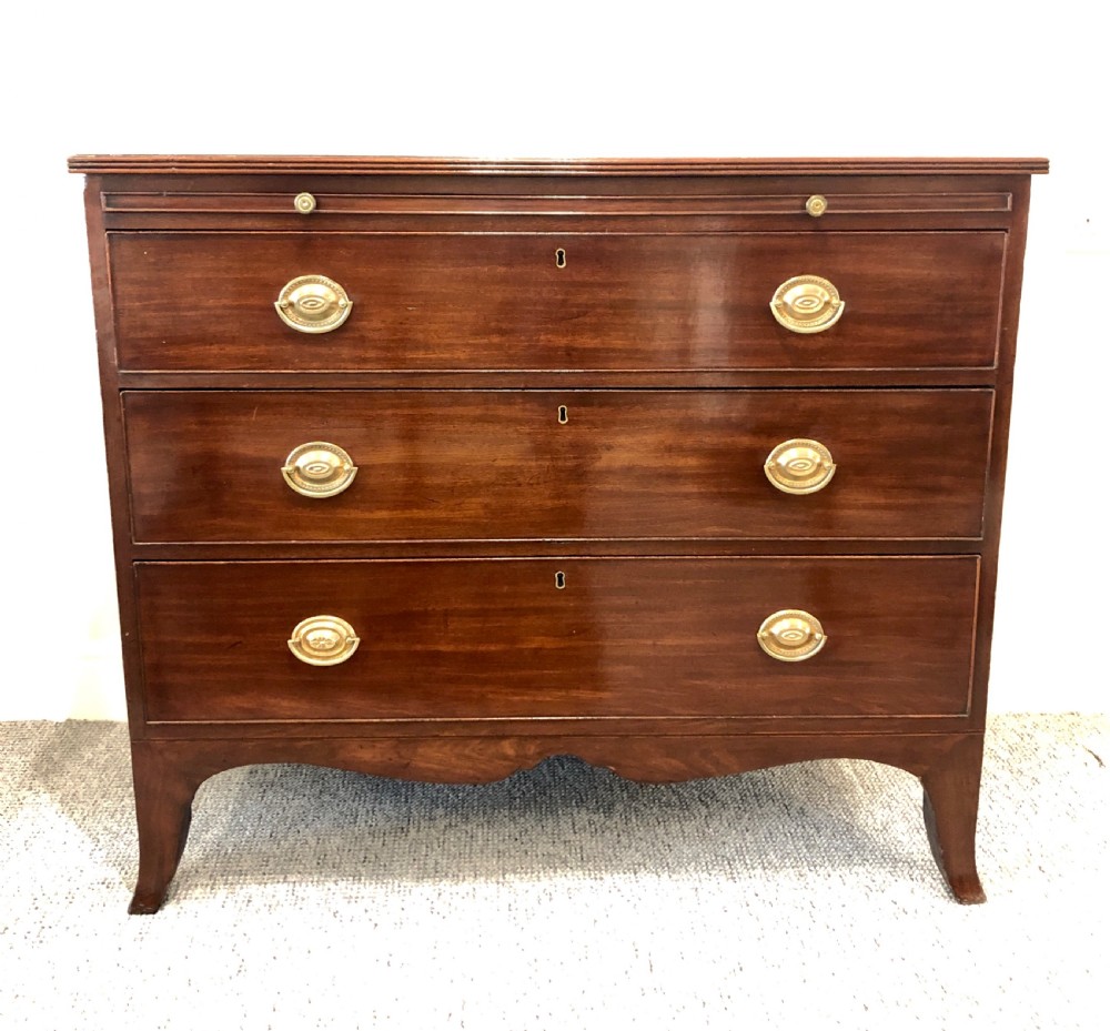 Regency Mahogany Bachelors Chest of Drawers with Slide