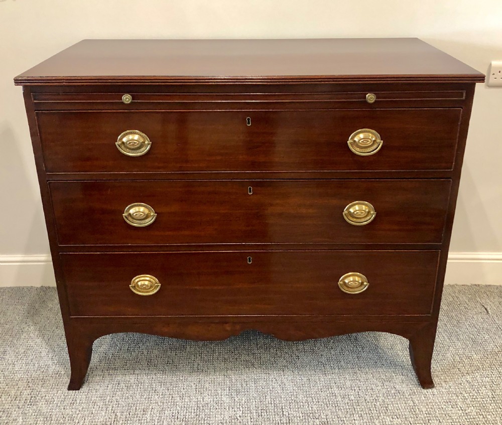 Regency Mahogany Bachelors Chest of Drawers with Slide View III
