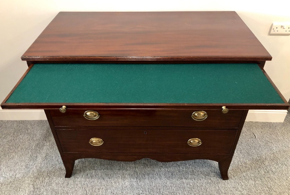 Regency Mahogany Bachelors Chest of Drawers with Slide View IV