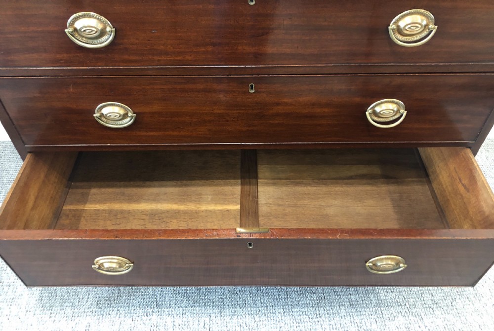 Regency Mahogany Bachelors Chest of Drawers with Slide View XIV