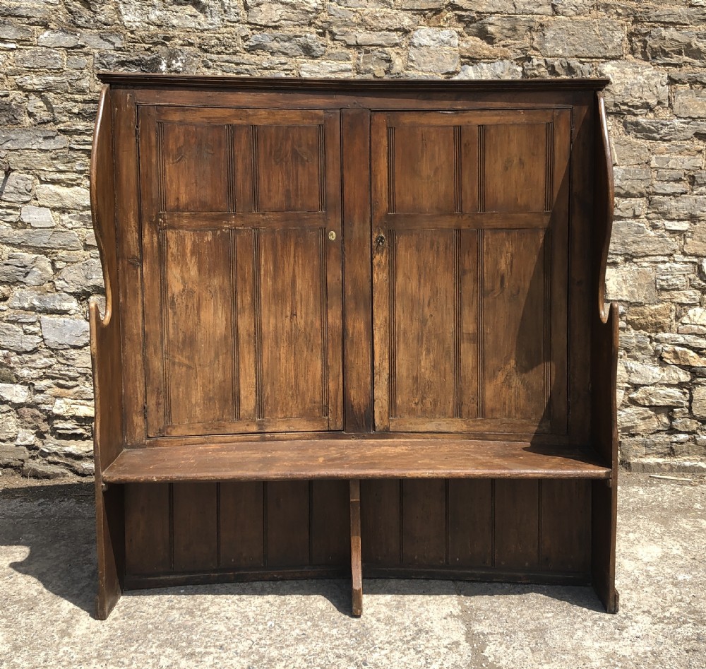 Large Antique Westcountry Pine Bacon Settle View VI