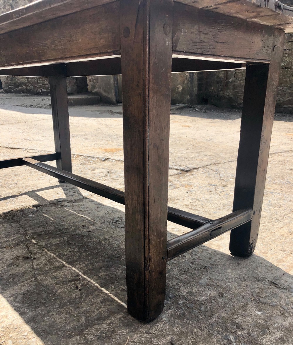 Antique Oak Farmhouse Table  View XVIII